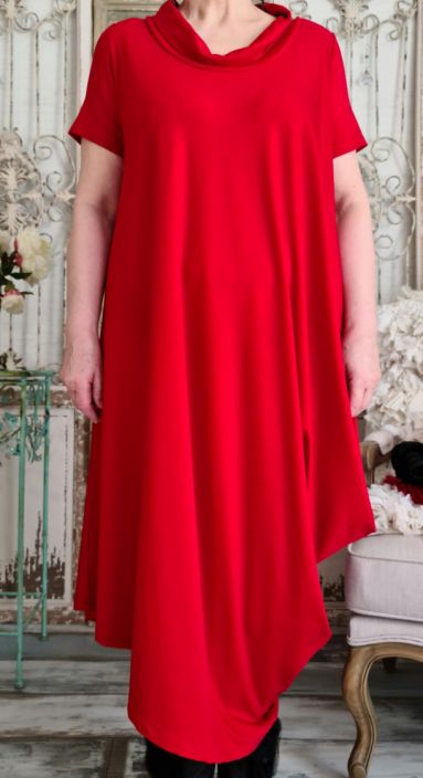 IGOR mekko Marielle (Punainen) Jokainen vaatekaappi kaipaa miellyttavia vaatteita joita haluat kayttaa uudestaan ja