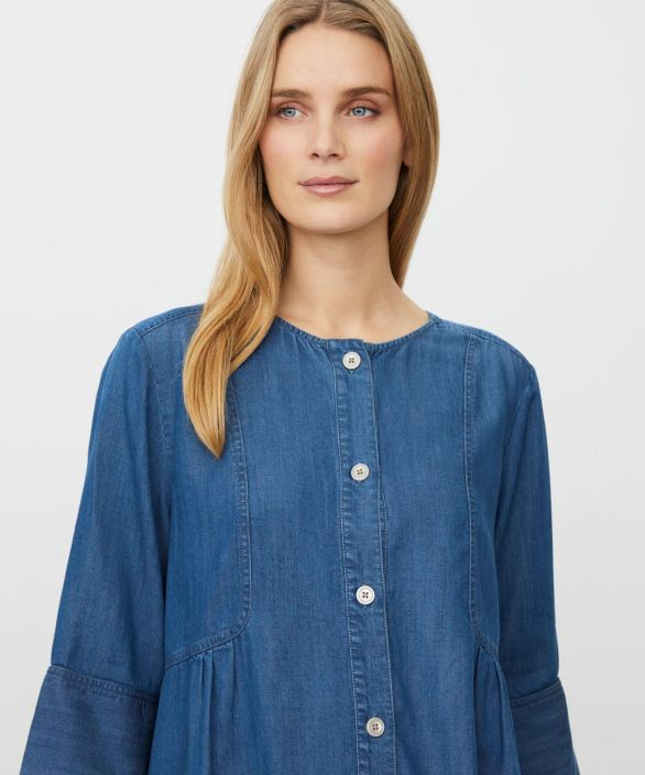 MASAI farkkumainen paita Juvila Washed Denim tyylikäs malli joka toimii kevyenä jakkunakin tuotekuva 1 MASAI farkkumainen paita Juvila Washed Denim tyylikäs malli joka toimii kevyenä jakkunakin tuotekuva 1