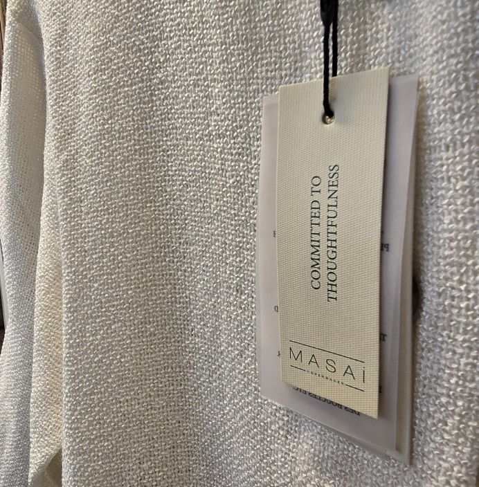 MASAI neulejakku Julithras Jet Stream valkoinen ihana buklee tuotekuva 1