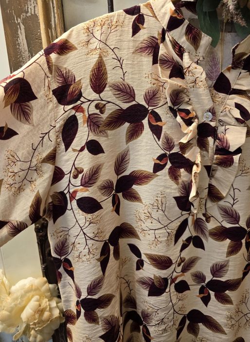 Marta du Château paita 5891 kaunis kuosi ja frillat tuotekuva 1 Marta du Château paita 5891 kaunis kuosi ja frillat tuotekuva 1